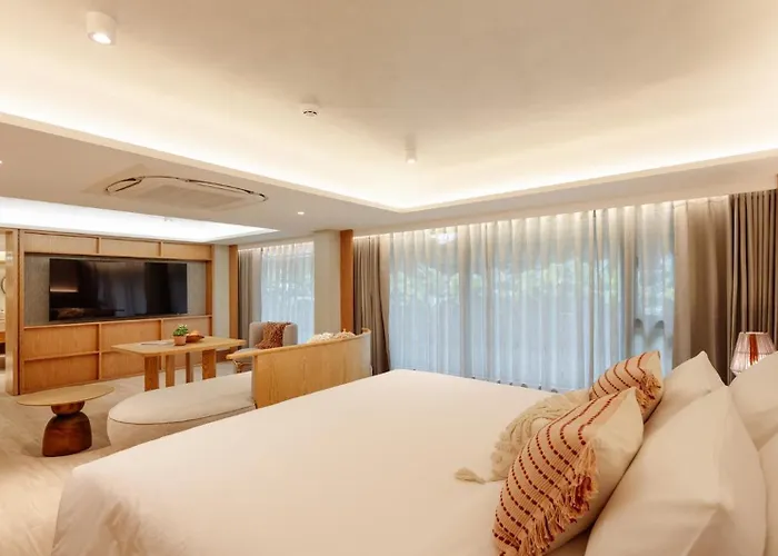 Hotel Ad Lib