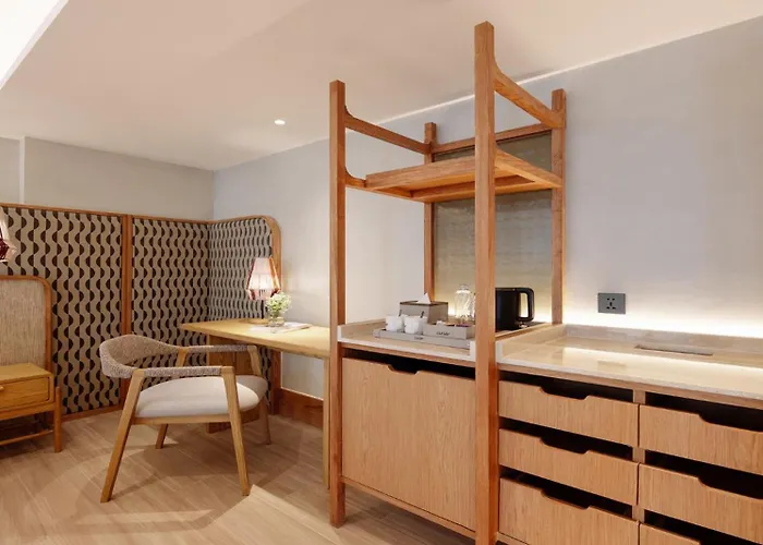 Hotel Ad Lib 4*