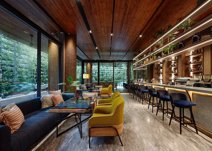 Ad Lib Hotel