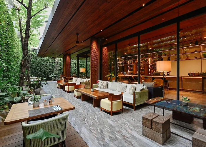 Ad Lib Hotel 4*