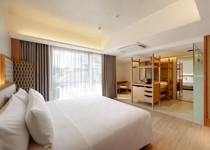 Ad Lib Bangkok