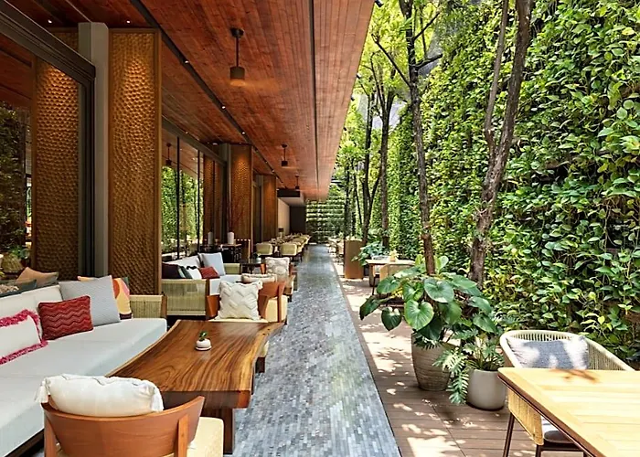 Ad Lib Hotel 4*